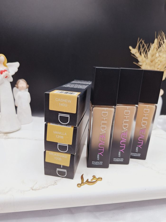 کرم پودر مات برند هدا بیوتی HUDA BEAUTY کد 1577