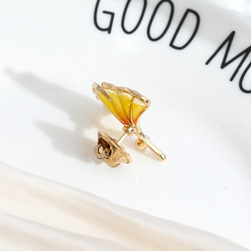  گل سینه زنانه مدل برگ جینکو 